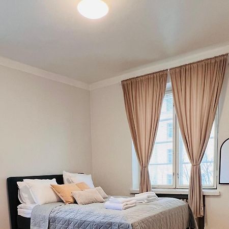 Your Chic Vibrant Airbnb Helsínquia Exterior foto